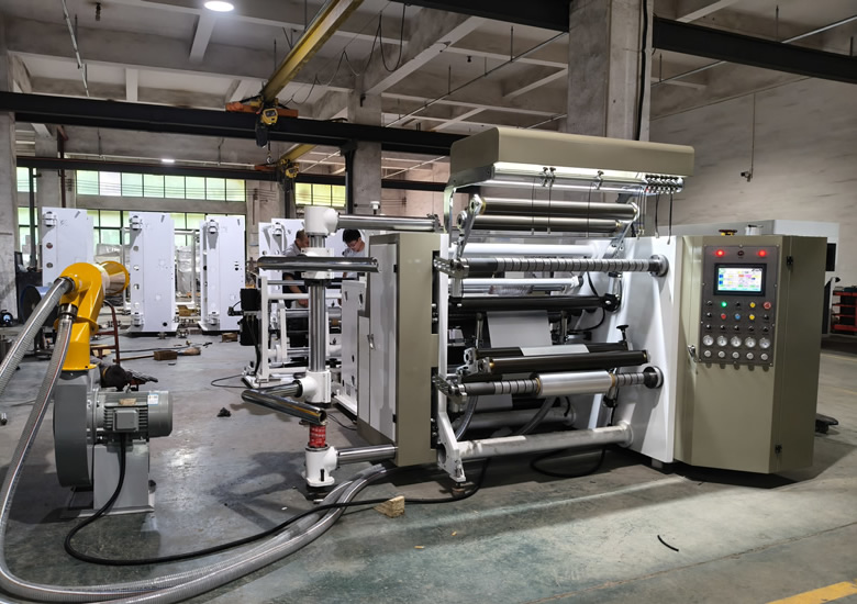DFQ1000C4-2型铝箔压纹易游手机入口官网-易游（中国）
